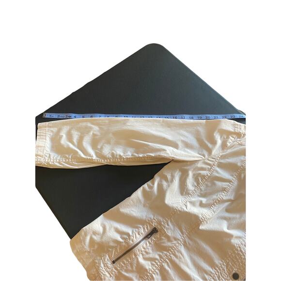 Chico's Cream Neutral Lightweight Long Sleeve Side Zip Utility Jacket Large - Picture 8 of 9